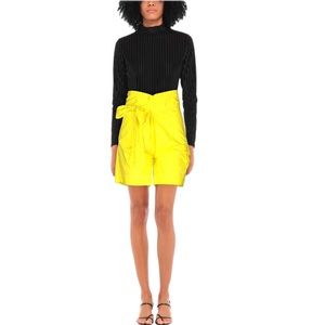COS, Bermuda Neon Yellow